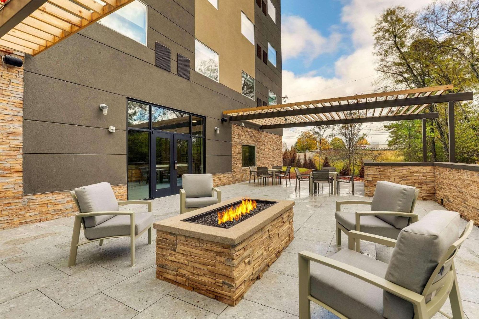 Country Inn & Suites By Radisson, Cumming Near Northside Hospital Forsyth Buitenkant foto